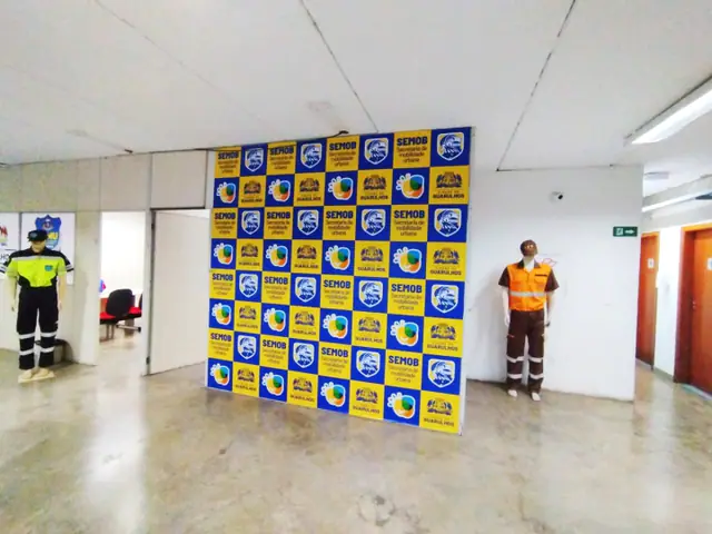 Backdrop produzida e instalada sob medida.
