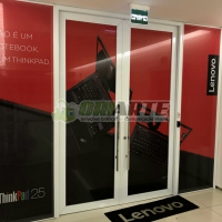 Adesivação de Porta de Vidro Exemplo 1 | Gráfica Criarte