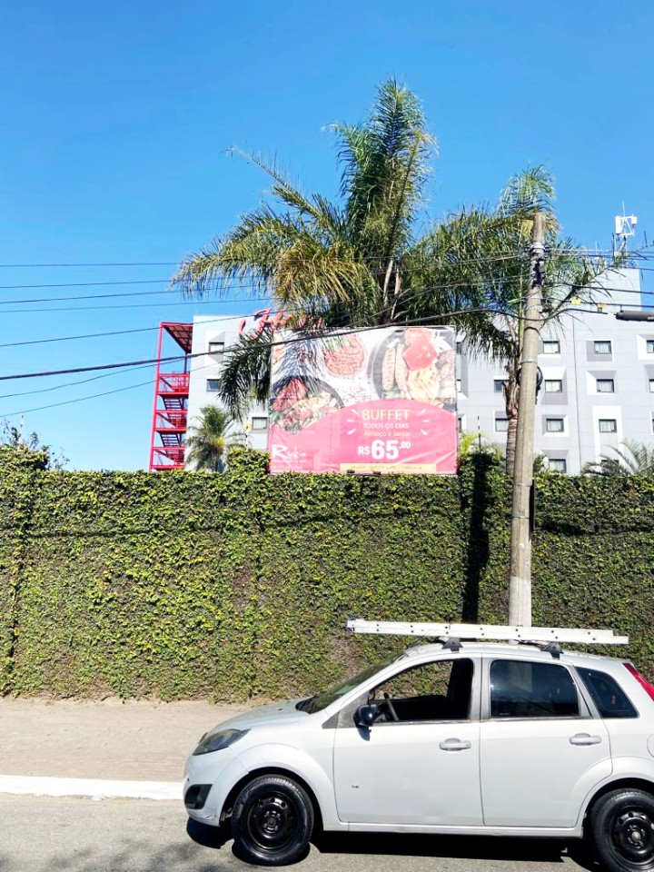 Impressão Digital em Lona Perfurada Ortofônica