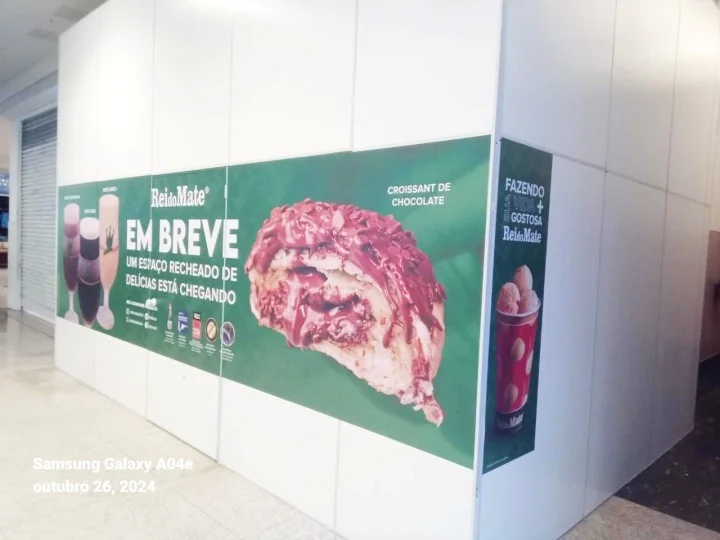 Impressão e Aplicação de Adesivo 2