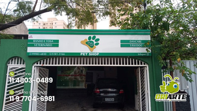 Placa de ACM Verde para Pet Shop | Gráfica Criarte Placa de ACM Verde para Pet Shop | Gráfica Criarte