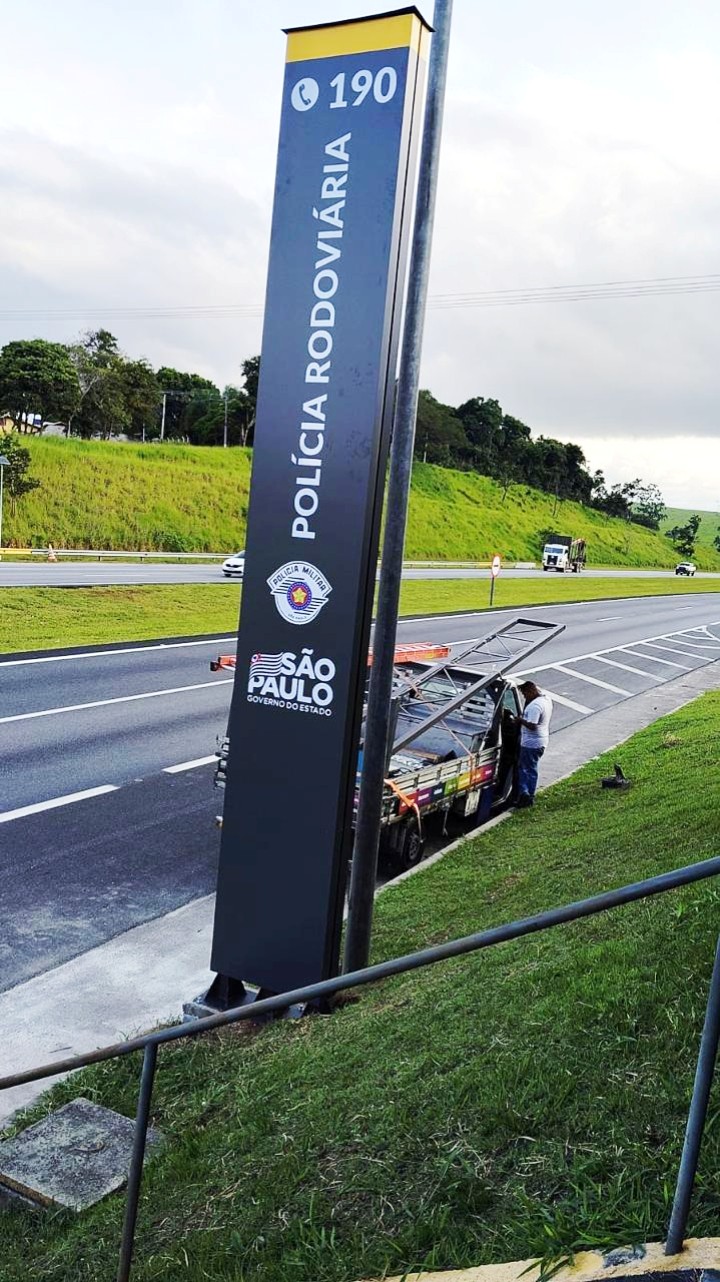 Totem Personalizado 2